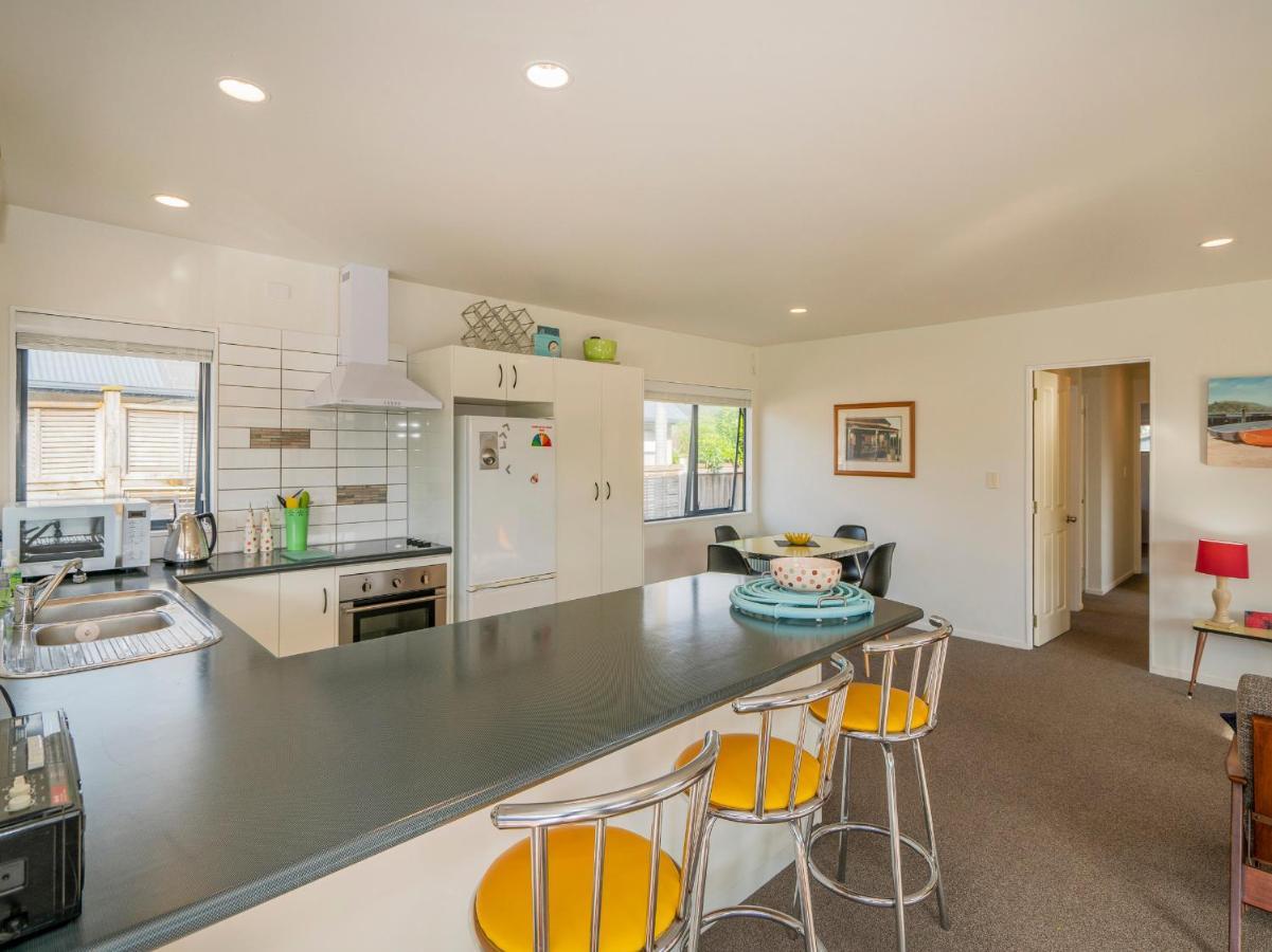 Sunlight Bach - Whitianga Holiday Home Luaran gambar